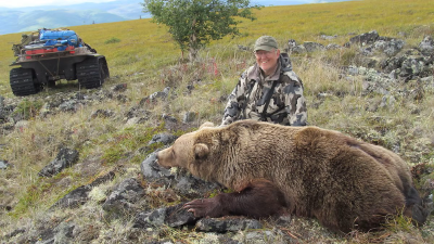 10-day Alaska Grizzly Bear hunt for One Hunter 