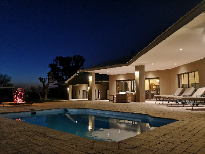 7-day Namibia Plains Game Hunt for Two Hunters and Two Non-hunters 