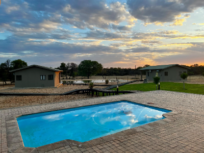 7-day Namibia Plains Game Hunt for Two Hunters and Two Non-hunters 